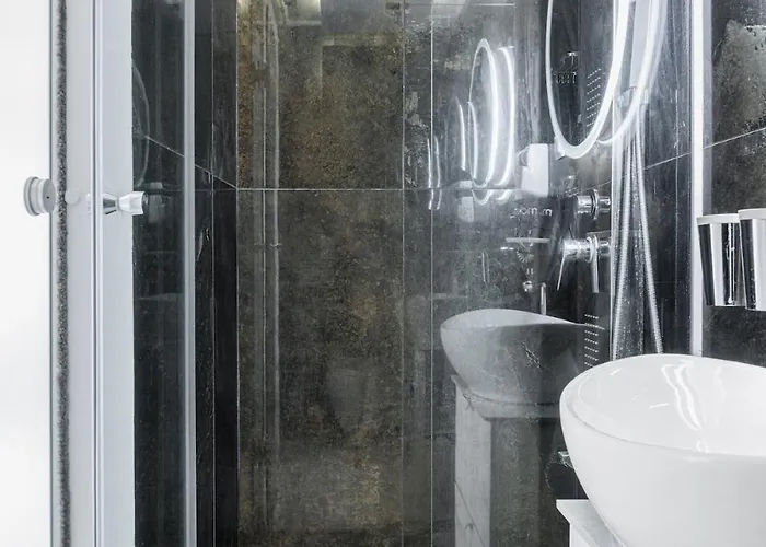 Elegant - Hamam View